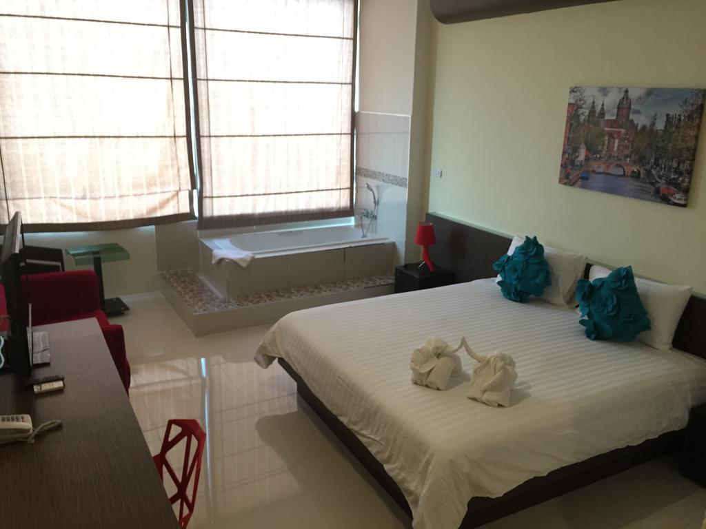 The Rich Hotel Ubonratchathani Убонратчатхани Номер фото