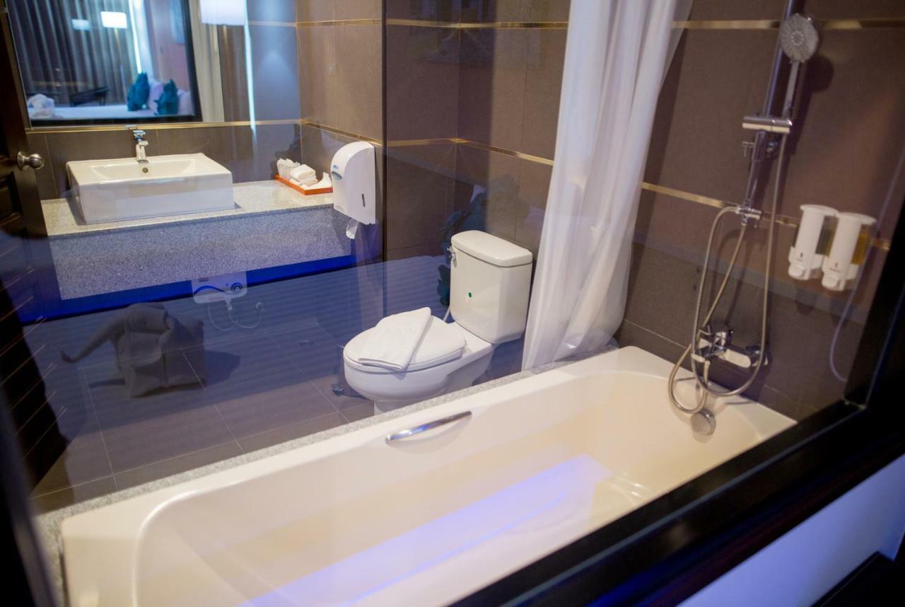 The Rich Hotel Ubonratchathani Убонратчатхани Экстерьер фото