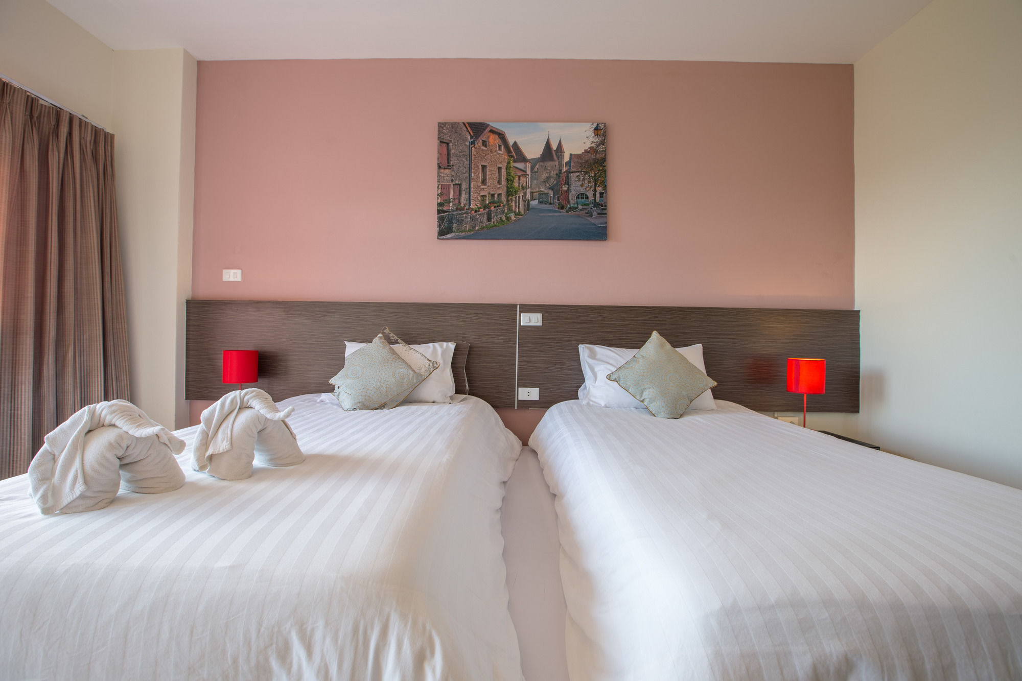 The Rich Hotel Ubonratchathani Убонратчатхани Экстерьер фото