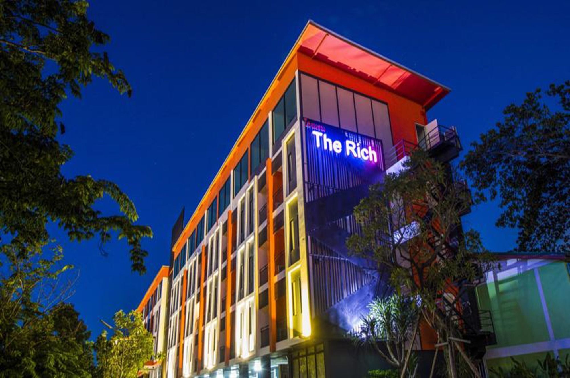 The Rich Hotel Ubonratchathani Убонратчатхани Экстерьер фото