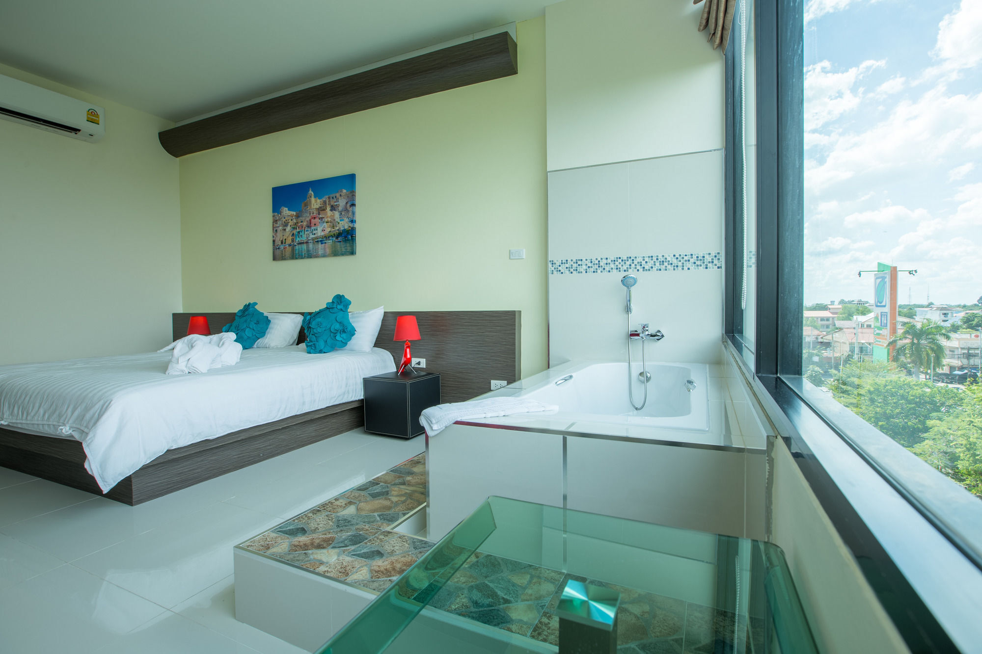 The Rich Hotel Ubonratchathani Убонратчатхани Экстерьер фото